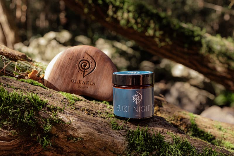 Olearia Botanics Winter Skin Bundle with Kakadu Plum Oil, Euki Nights Cream, and handcrafted Wooden Gua Sha Tool