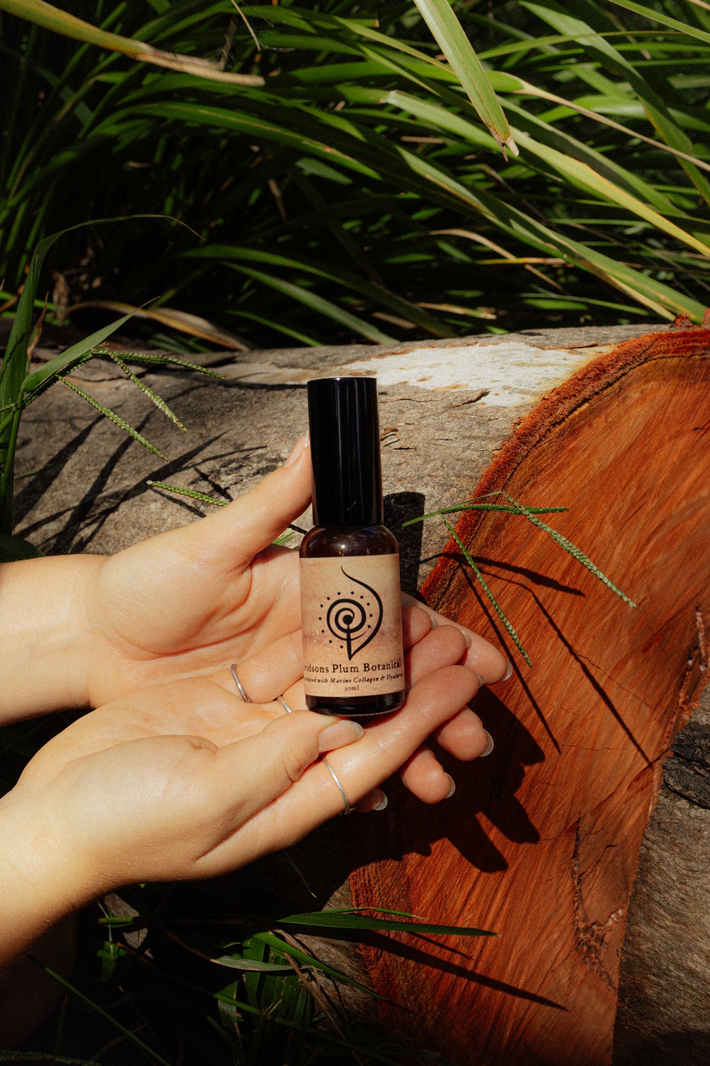.: Davidsons's Plum Active Botanical Serum :.
